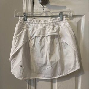 White lululemon hotty hot skirt
